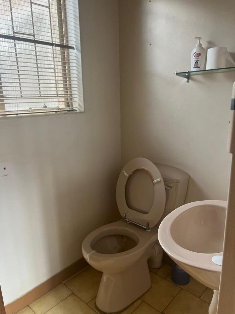 5 Bedroom Property for Sale in Potchefstroom South North West
